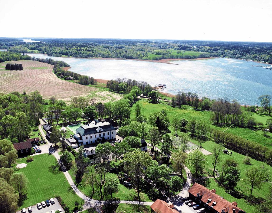 Готель Haeringe Slott Musko Havsbad Екстер'єр фото