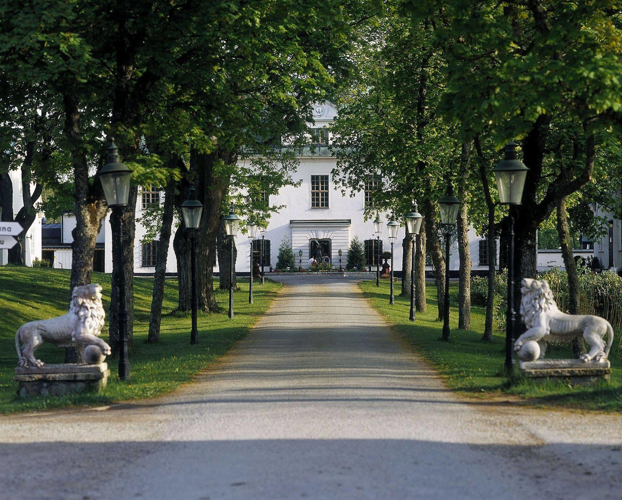 Готель Haeringe Slott Musko Havsbad Екстер'єр фото